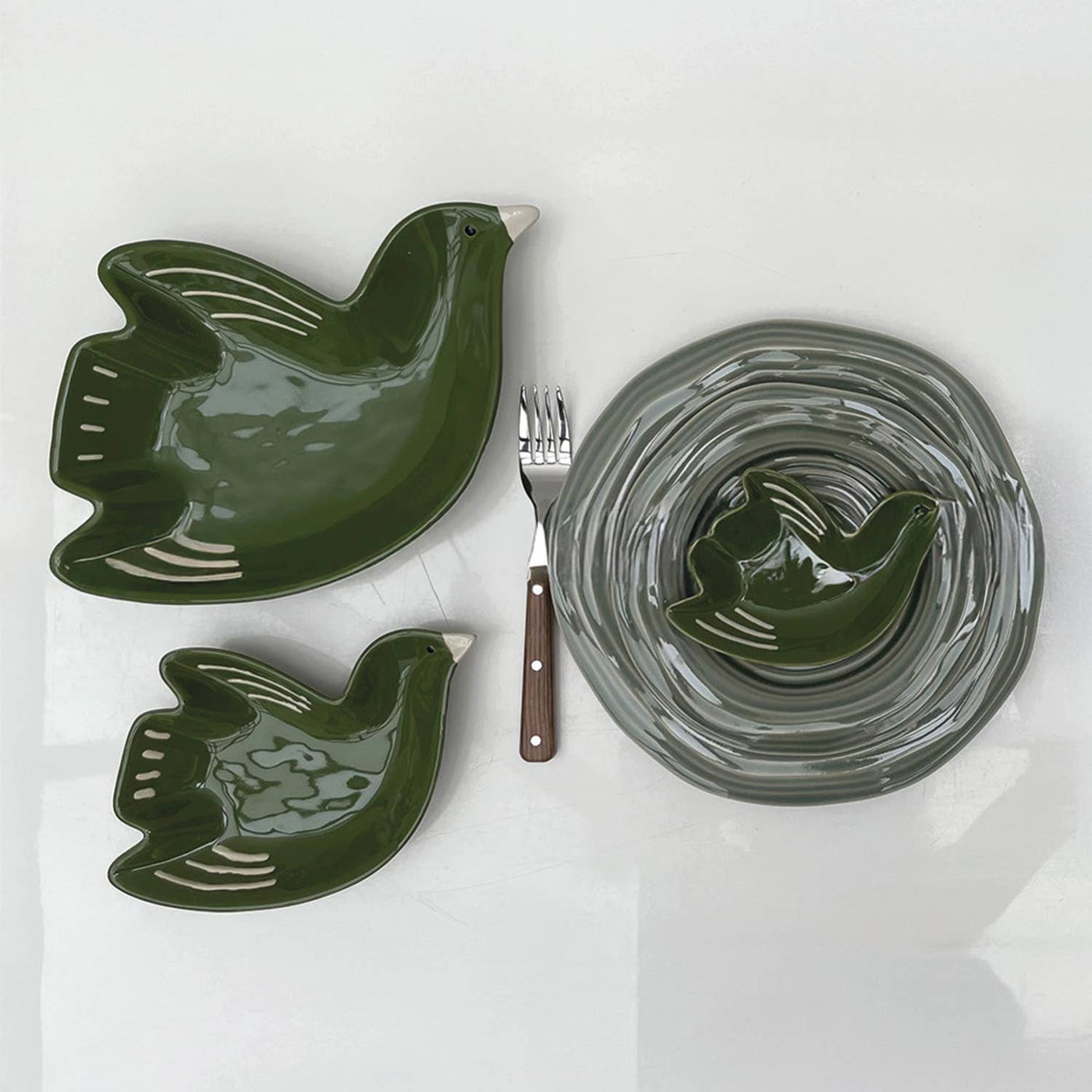 Plato pajarito verde oscuro pm L16,2 P11 H3cm