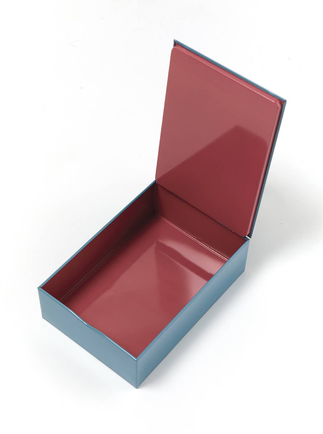 Caja metálica rectangular Lampaman