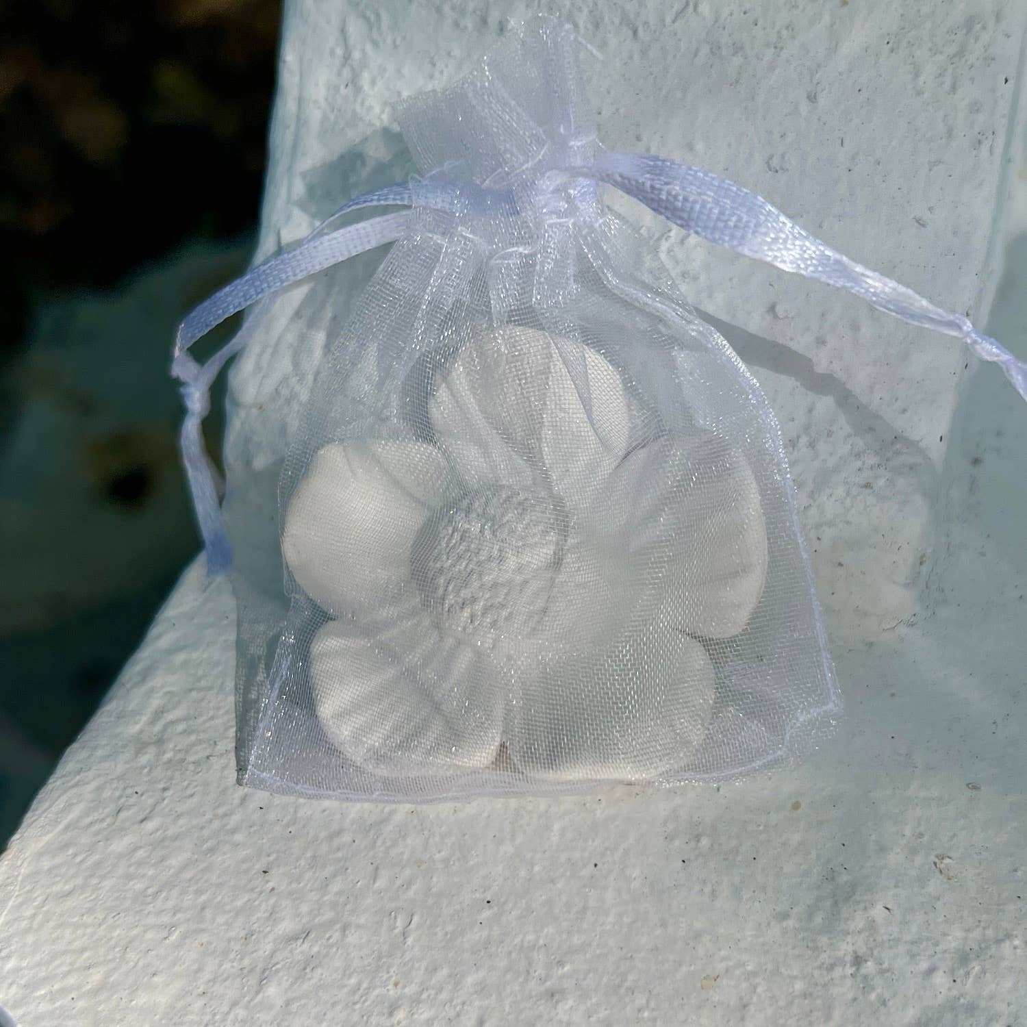Flor aromática de porcelana para difusor en espacios pequeños
