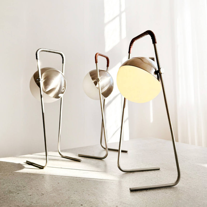 Lámpara de mesa LED recargable Mova marrón