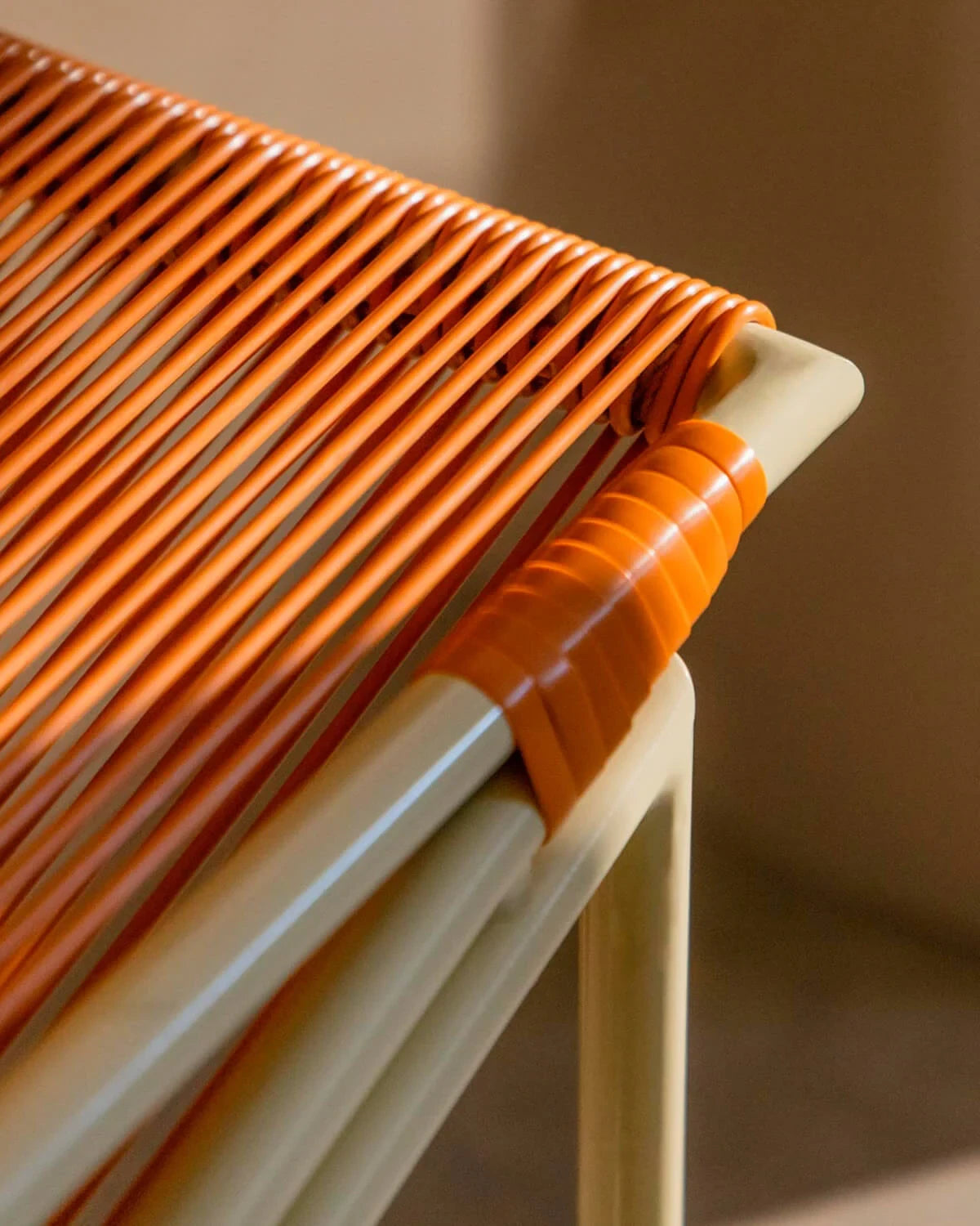 Pack 4 Sillas de Comedor Ratán Sintético y Metal (Naranja Terra)